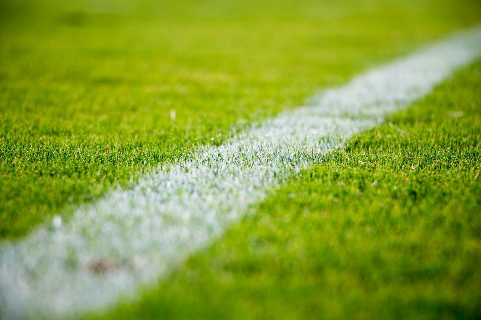 Campos com a marca do futebol
