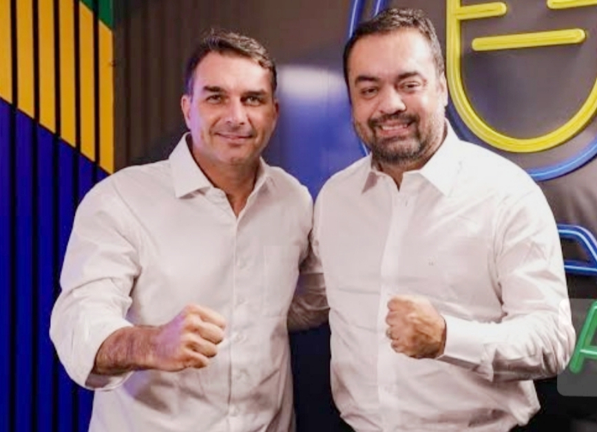Flávio Bolsonaro quer colocar aliado no lugar de Cláudio Castro