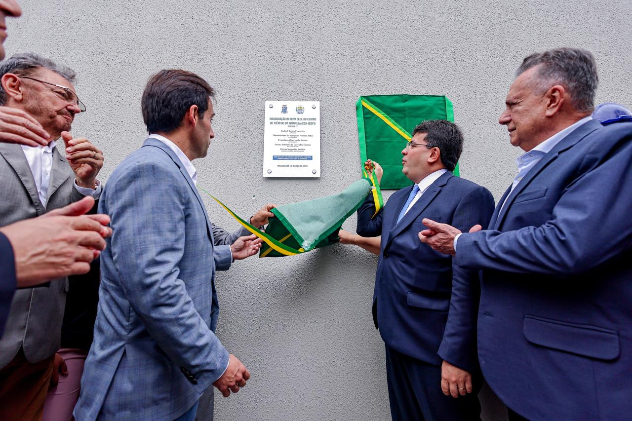 Rafael Fonteles inaugura novo prédio do CCN da Uespi; investimento foi ...