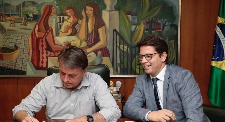 Jair Bolsonaro e Mario Frias