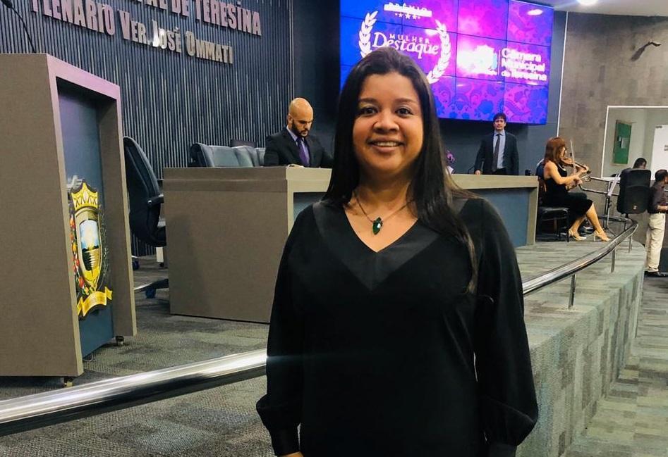 Janaína Moura Evangelista de Melo
