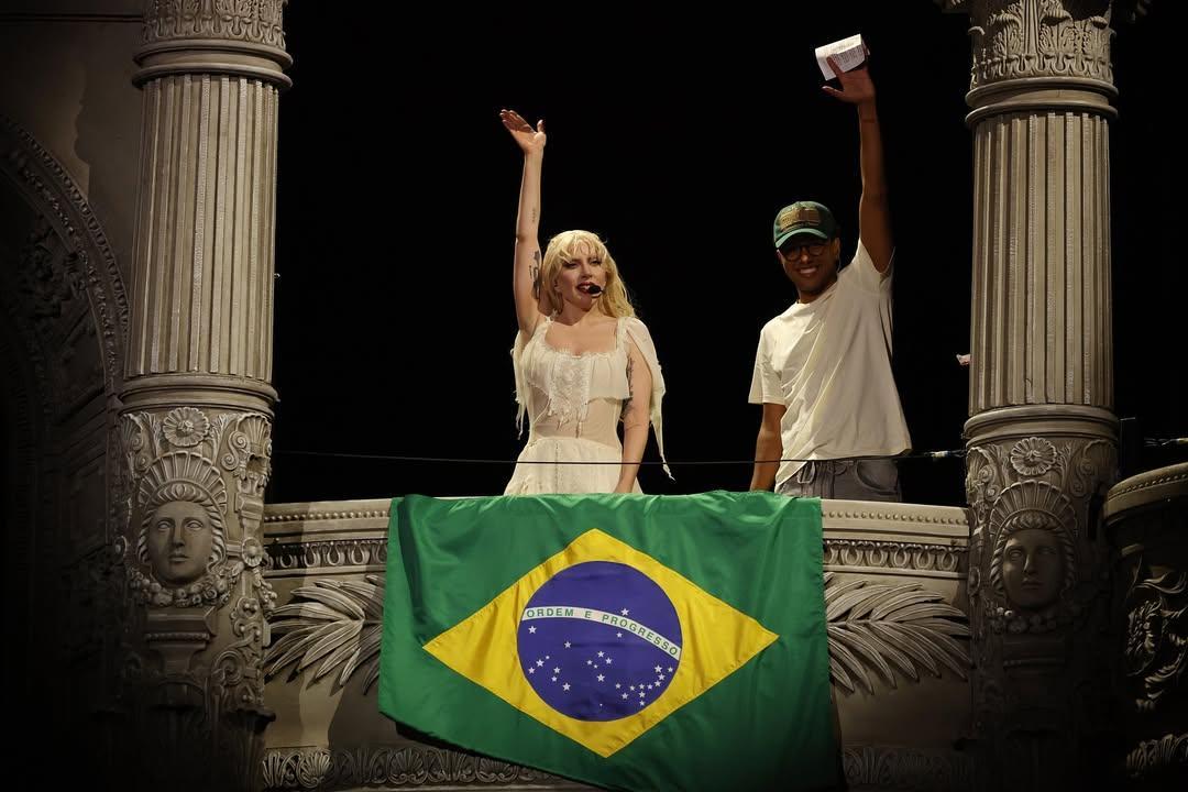 Show de Lady Gaga aconteceu na Praia de Copacabana, na noite desse sábado (3)