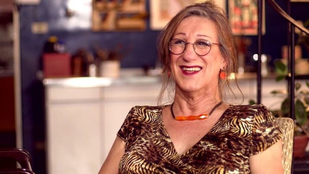 A cartunista Laerte Coutinho, de 69 anos, internada para tratar a Covid-19 em São Paulo.