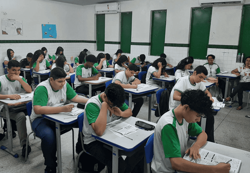 Aplicação Simulado Saeb e Minitestes no Ceti Joaquim Nonato
