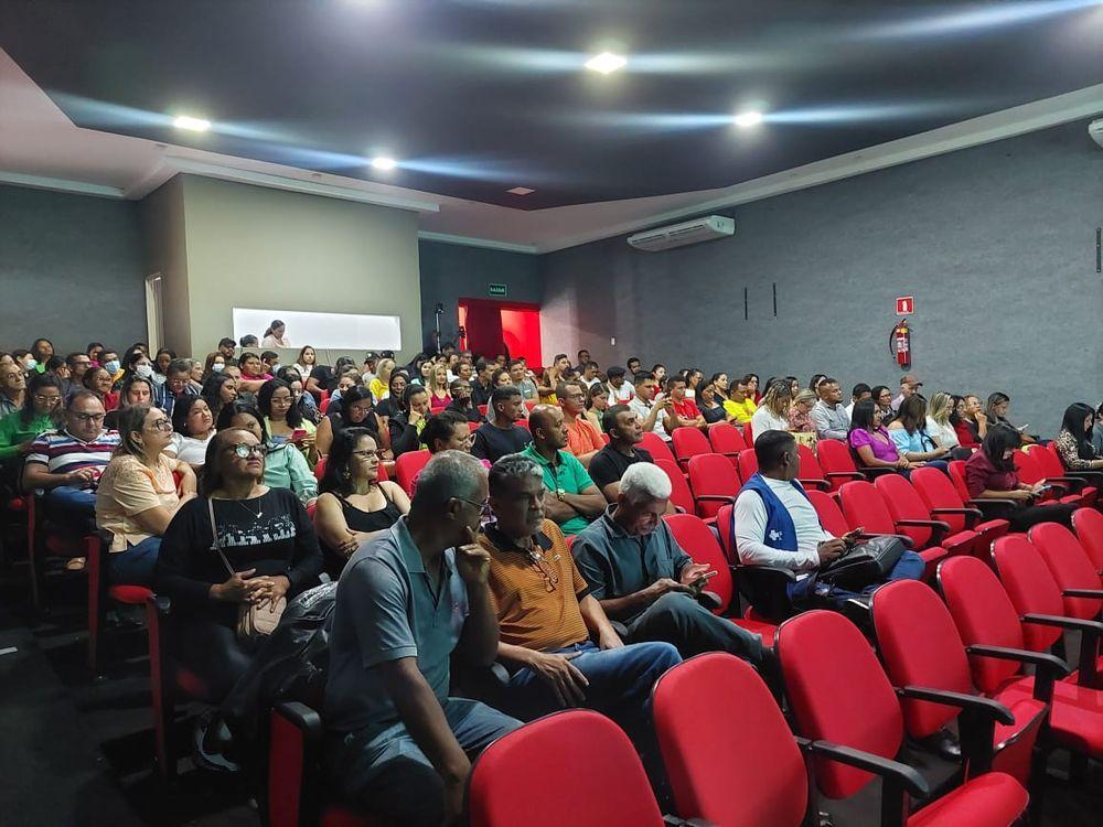 O tema foi apresentado pela médica infectologista Maria das Dores, servidora do Hospital de Doenças Tropicais Natan Portella.