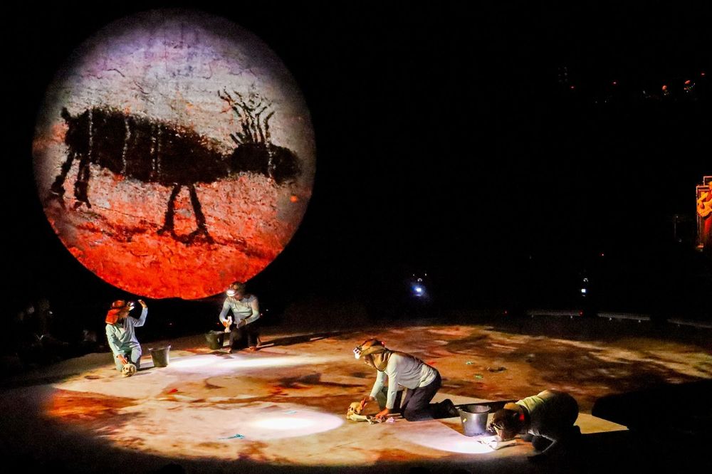 O evento "Ópera da Serra da Capivara" possui projeções gráficas e holografia