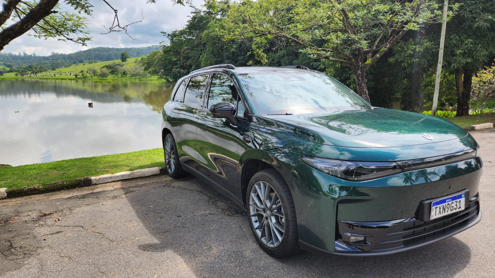 Leapmotor C10 tem duas versões e traz nova etapa da eletrificação no Brasil