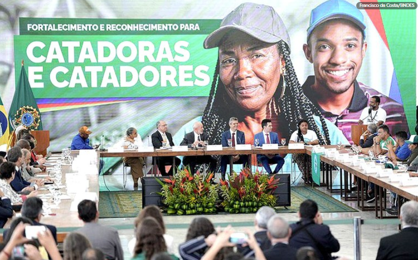 Lula em encontro com catadores e catadoras, em Brasília