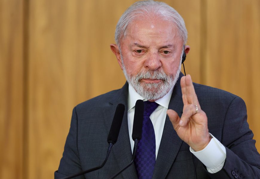 “Se depender de mim, a gente fecha as bets”, diz Lula ao criticar jogos de aposta