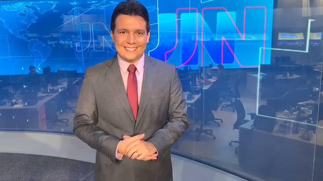 Marcelo Magno nega candidatura a deputado estadual e afirma que permanece na TV Clube após rumores nas redes sociais.