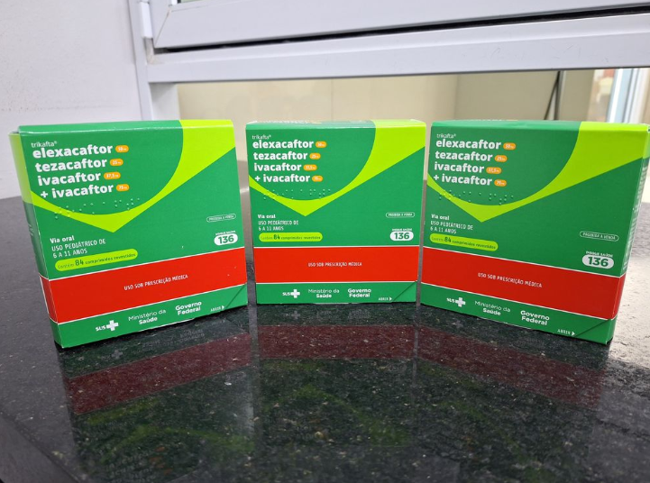 Medicamento Trikafta para pacientes com fibrose cística