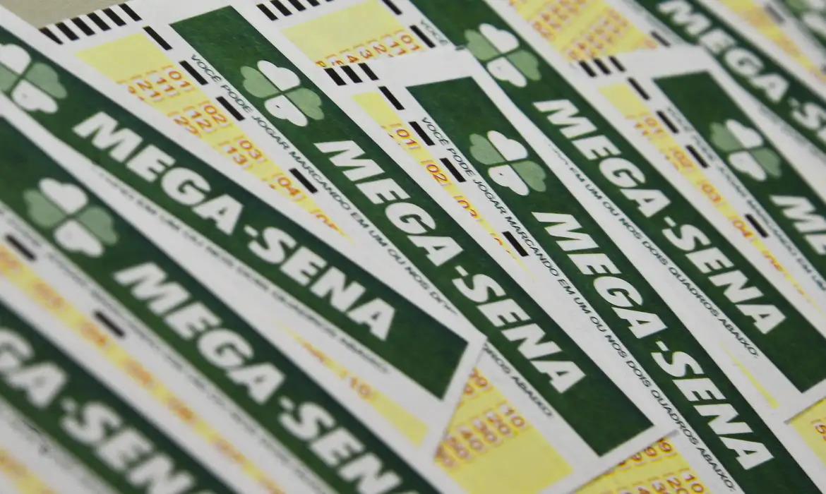 Mais de 2.400 apostas acertaram quatro números e receberam prêmios menores