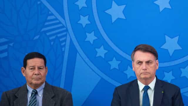 Governo vai comprar vacina desenvolvida na China