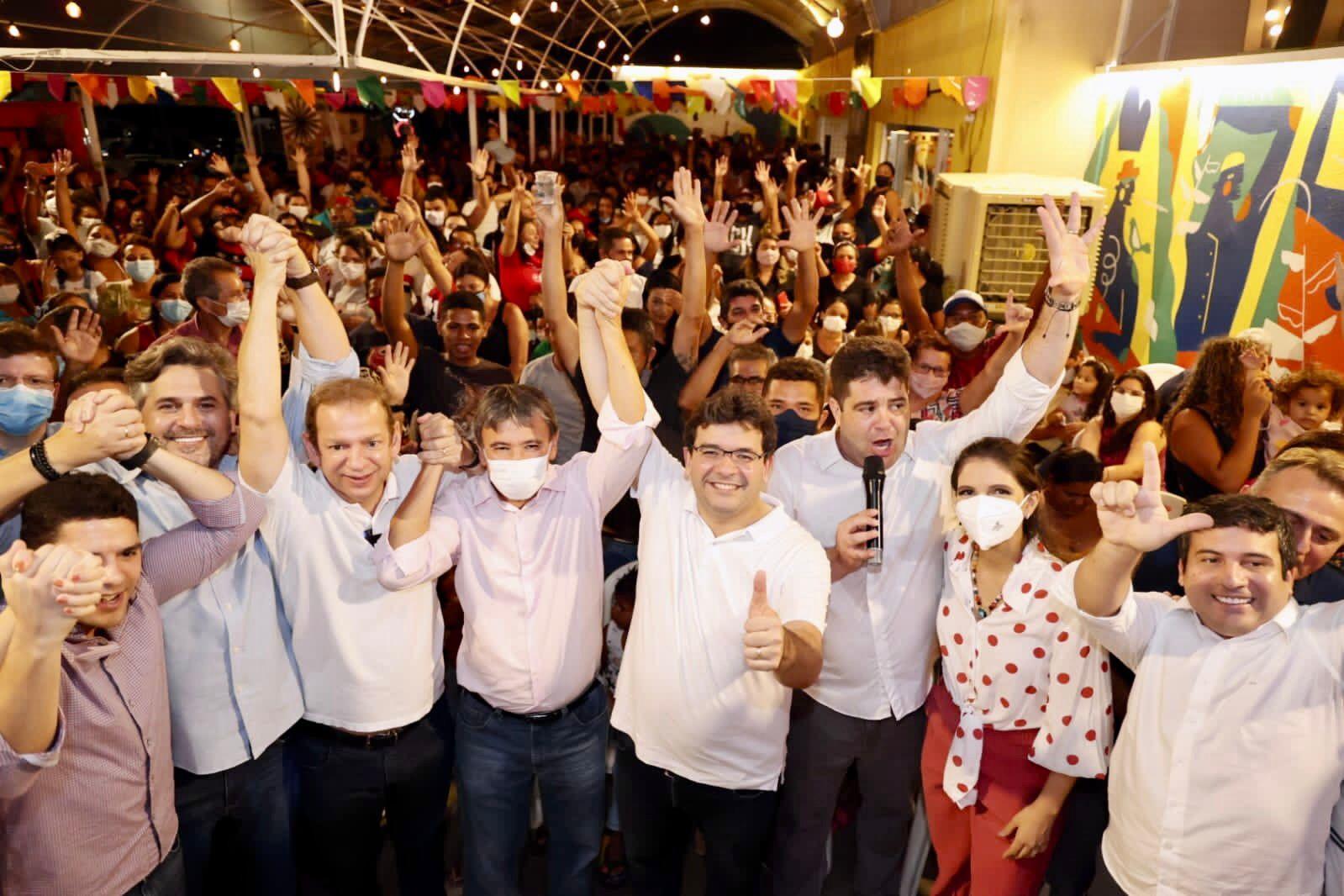 Plenária organizada pelo vereador Luís André