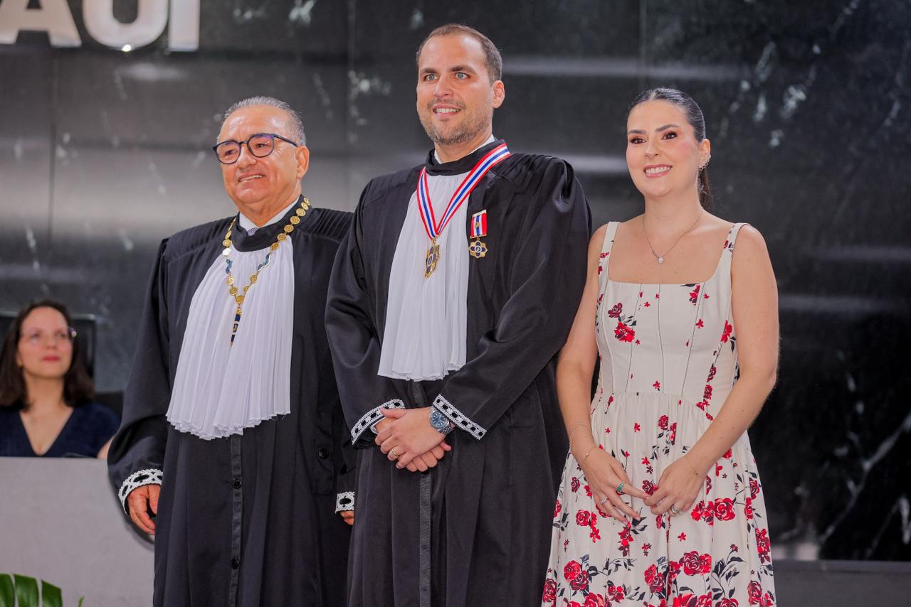 Mário Basílio tomou posse como novo desembargador do Piauí