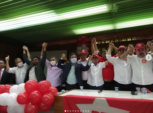 Cinco prefeitos se filiam ao PT