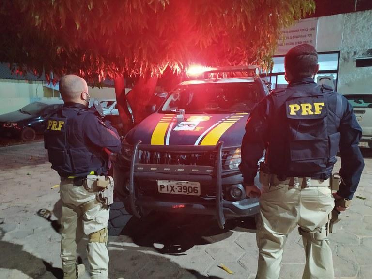 PRF realizou o teste do bafômetro e constatou embriaguez