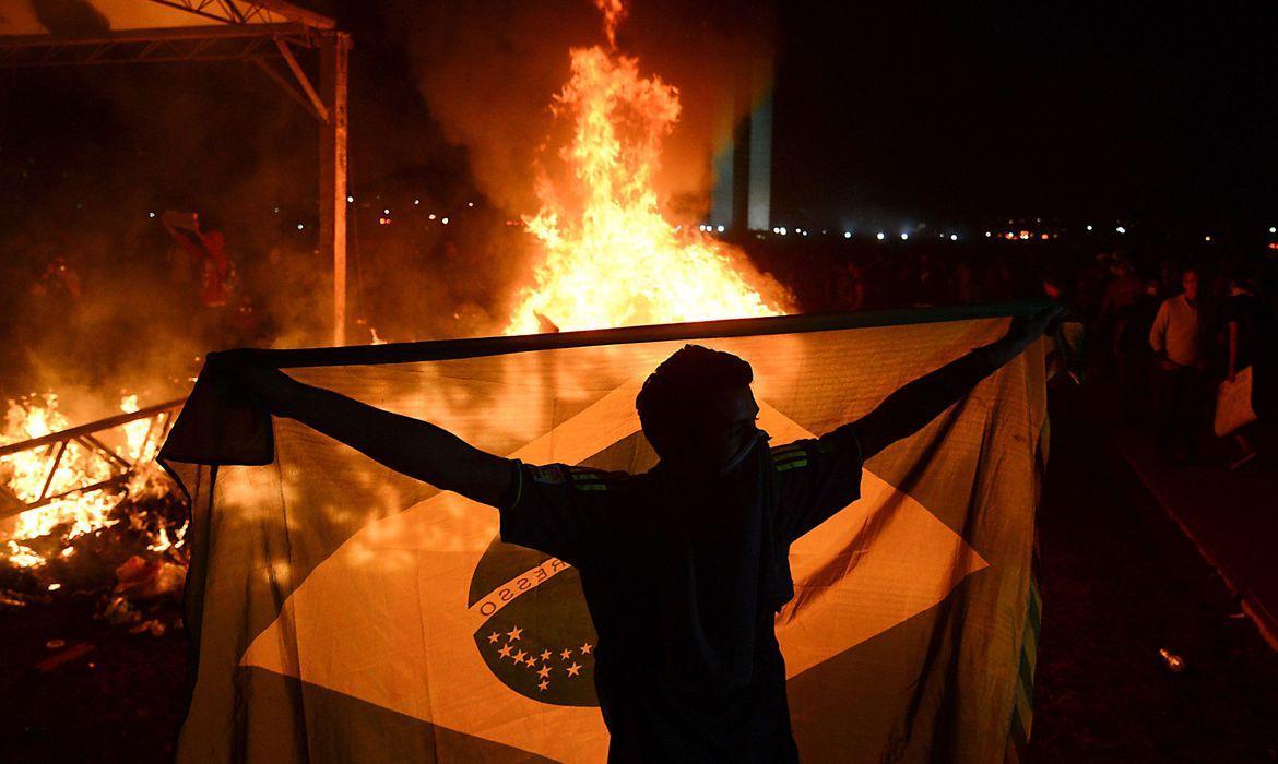 Protestos em 2013