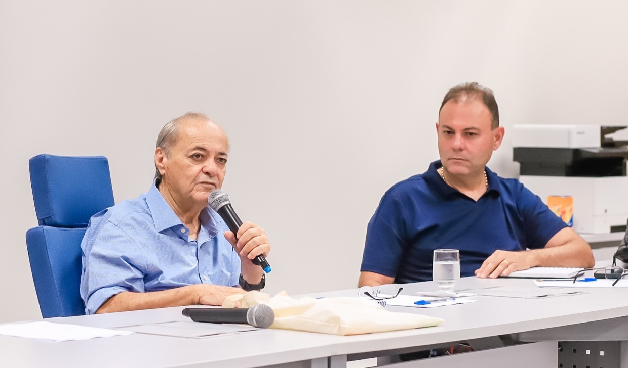 Prefeito Silvio Mendes e o vice-prefeito Jeová Alencar