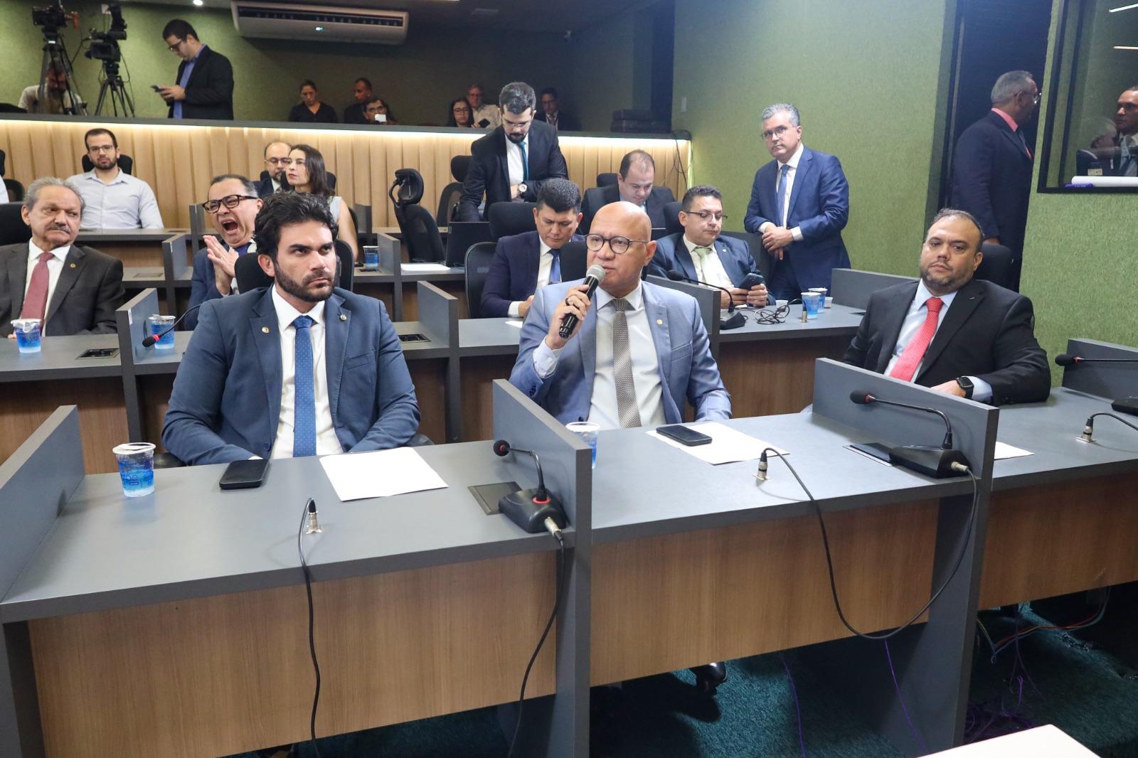 Reunião da Comissão de Constituição e Justiça da Alepi