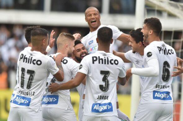 Santos já vencia os goianos por 3 a 0 no primeiro tempo