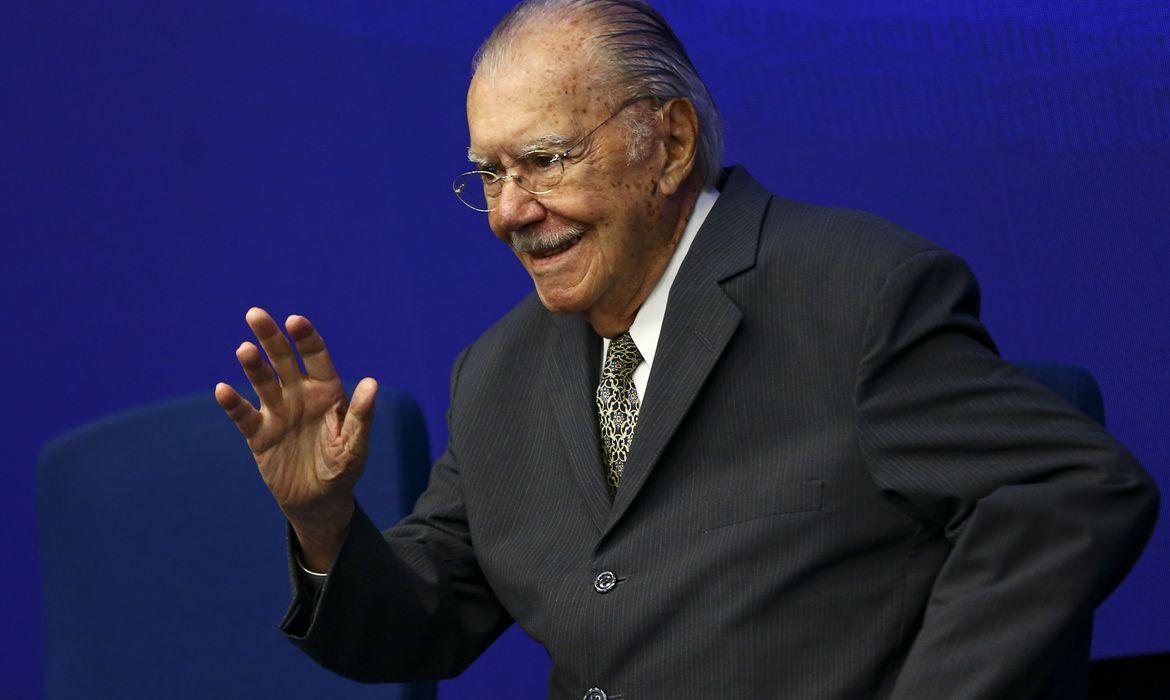 José Sarney