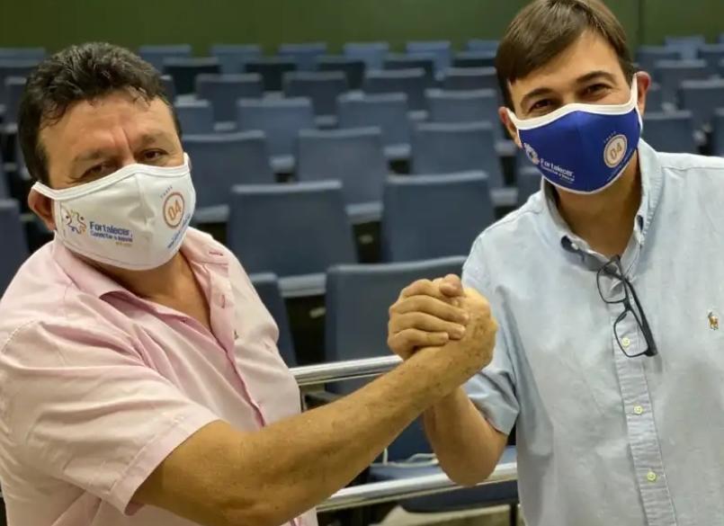 Os professores André Macêdo e Carlos Sait