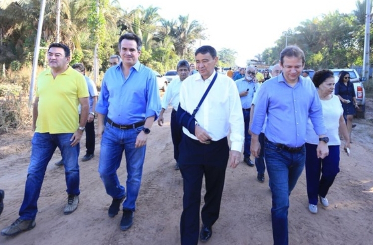 Ciro Nogueira acompanhou Wellington Dias em várias inaugurações de hospitais