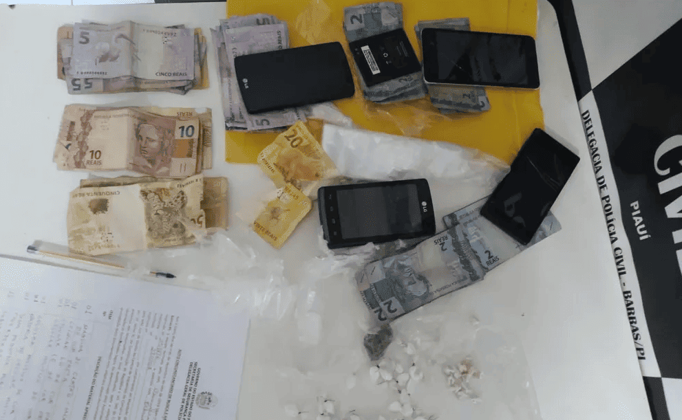 Material apreendido durante a operação Rota Negra