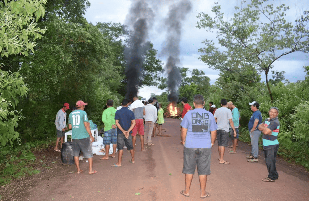 Manifestação na PI-112