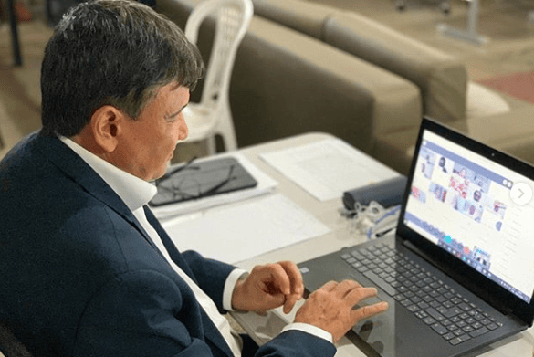 Governador em reunião com o COE