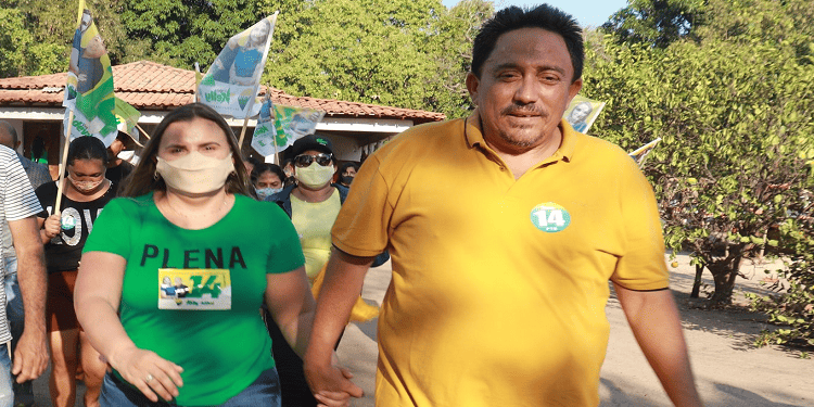 Kelly Alencar e o esposo Walter Alencar