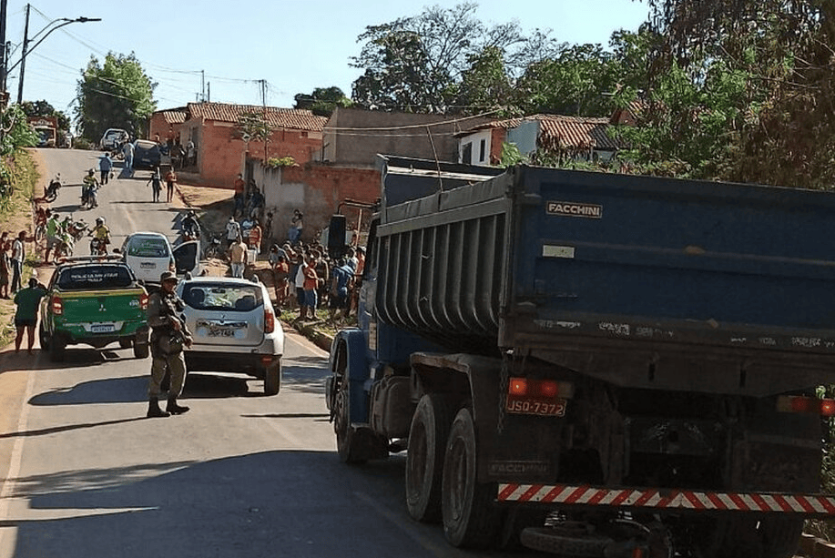Idoso morre atropelado por caçamba em Bom Jesus