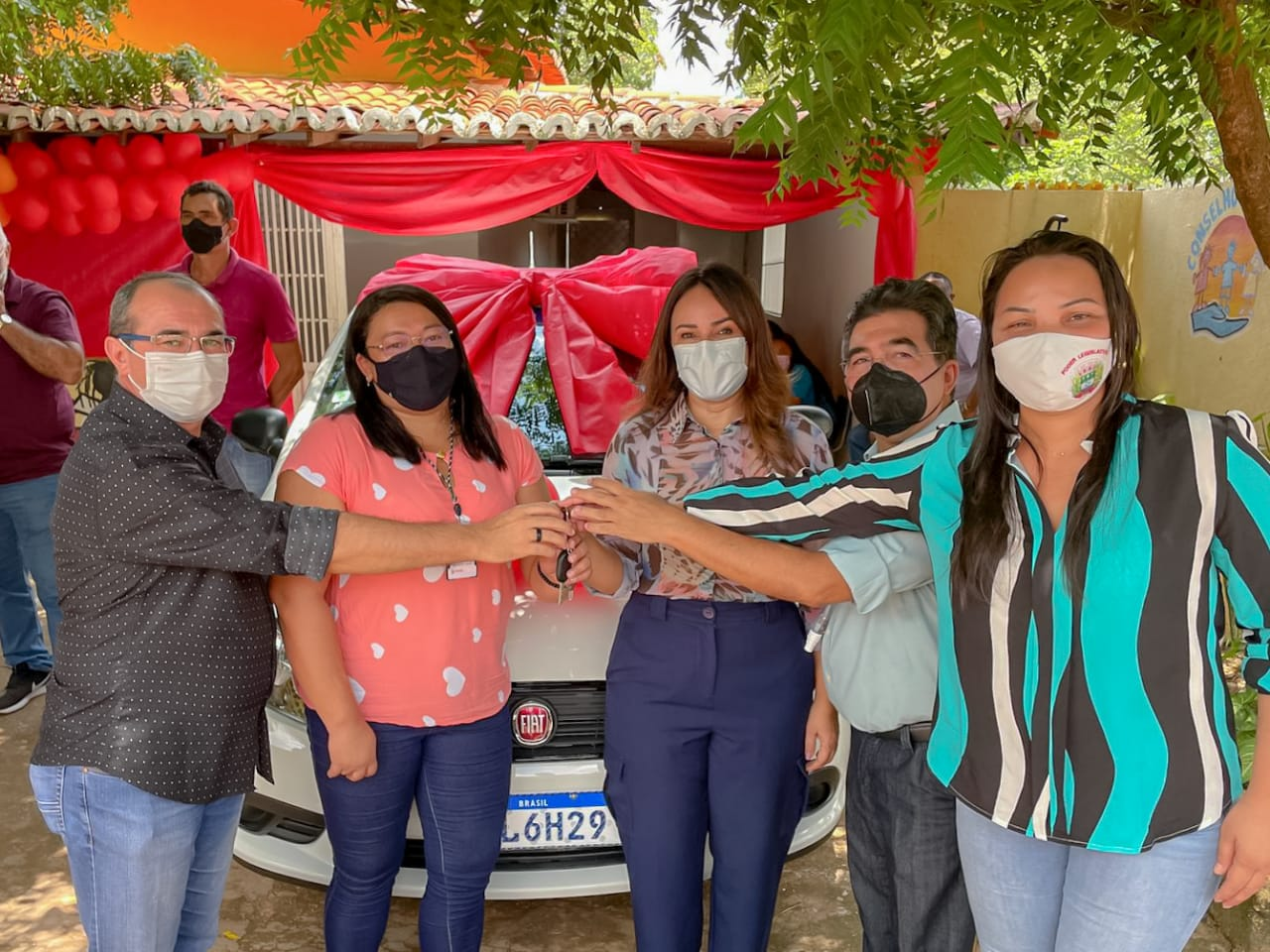 Rejane Dias entrega equipamentos para Conselho Tutelar de Nazária