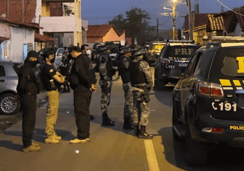 Polícia Civil prende 12 pessoas em Esperantina