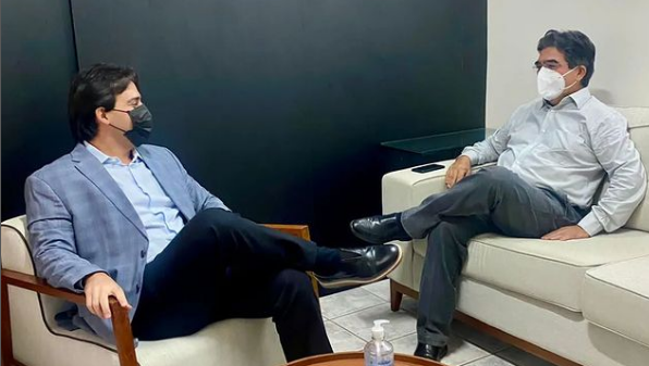 Flávio Nogueira Júnior em conversa com Francisco Limma