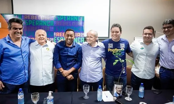 PDT oficializa apoio à pré-candidatura de Silvio Mendes