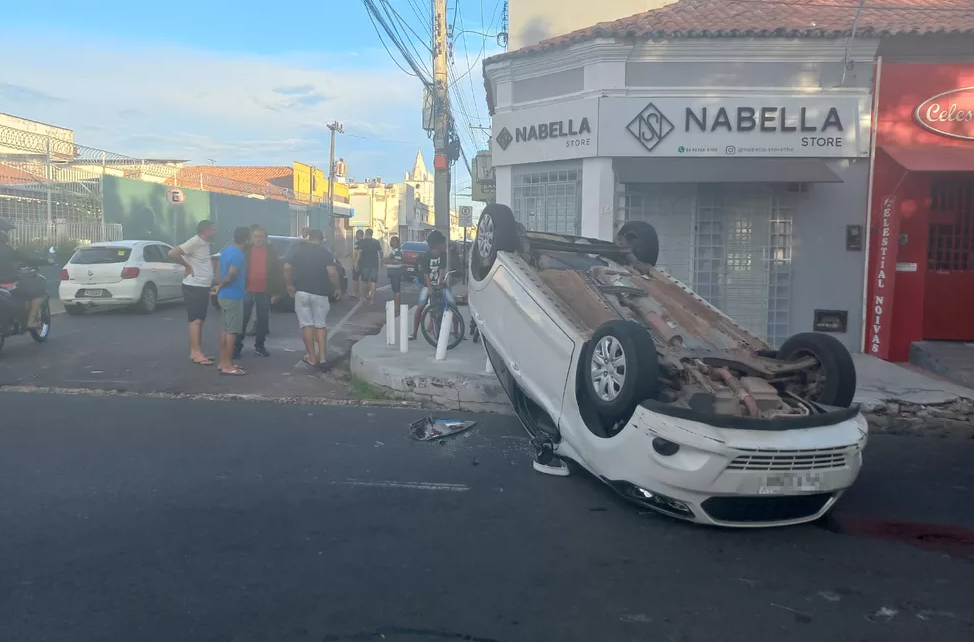 Acidente no Centro de Teresina deixa uma pessoa ferida