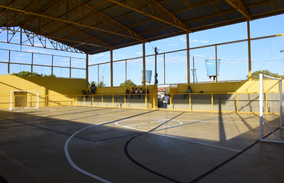 Quadra poliesportiva Deputada Francisca Trindade
