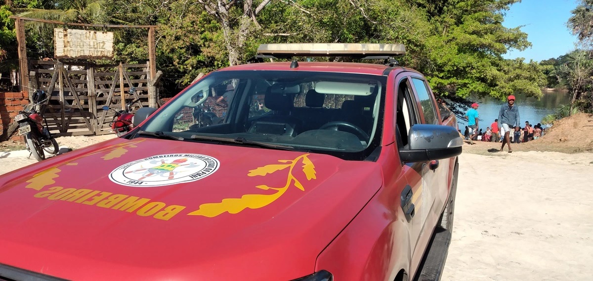 Corpo de Bombeiros faz buscas no rio Parnaíba em Nazária