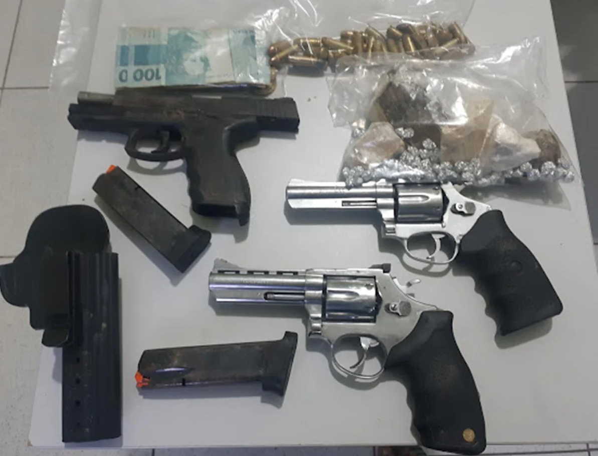 Material apreendido pela polícia