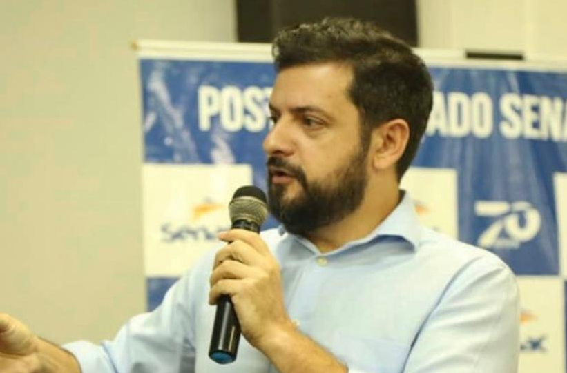 Economista Victor Hugo Almeida