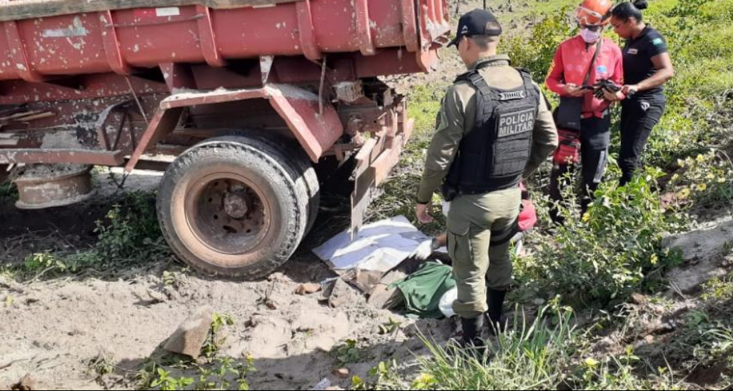 Polícia Militar no local do acidente