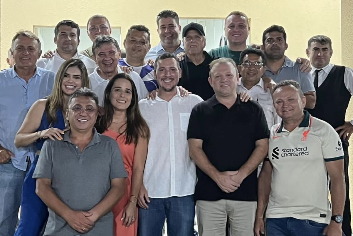 Wellington Dias se reúne com vereadores de Teresina
