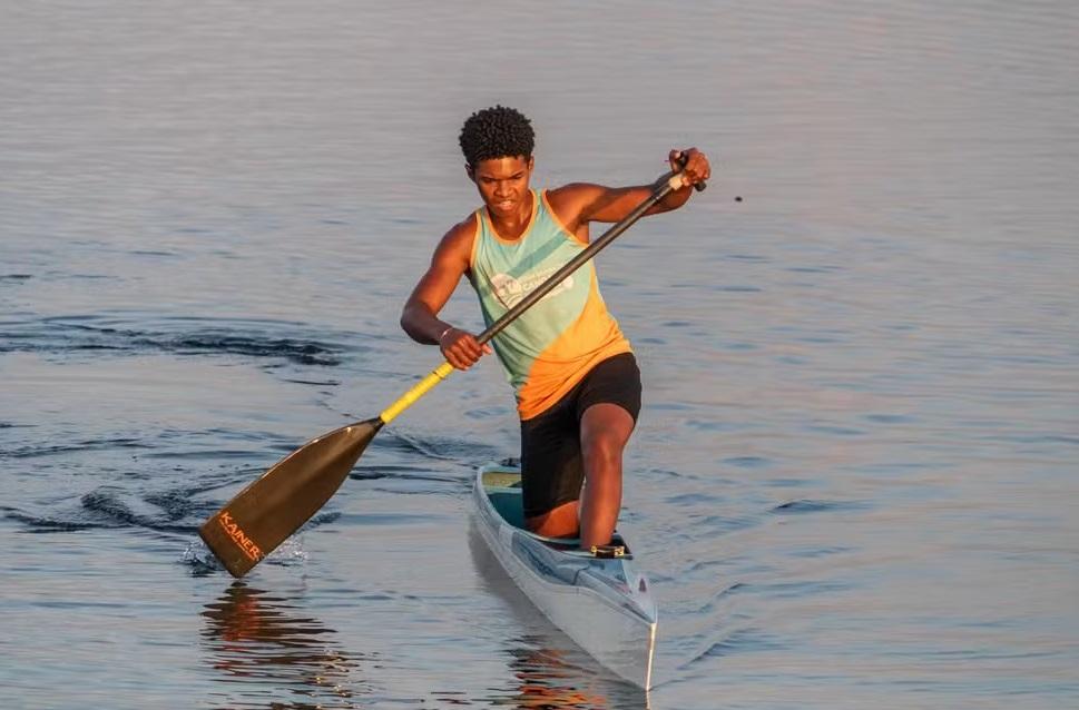 Lívio morreu afogado. A canoa dele virou e cair nas águas do Açude do Bezerro