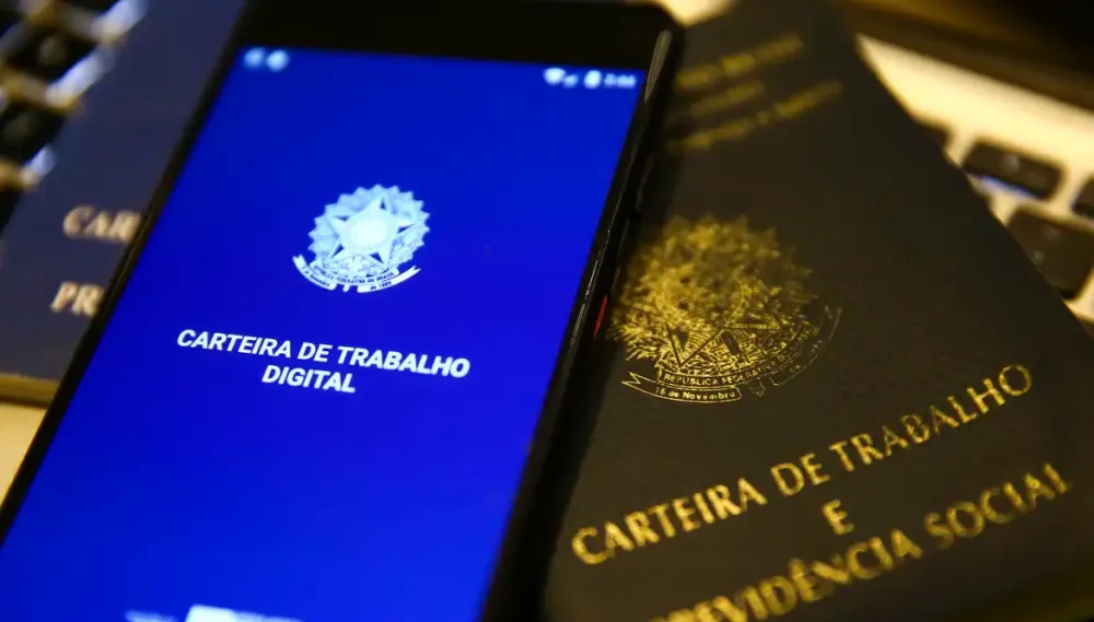 Semanalmente o Sine divulga listas com várias oportunidades de emprego