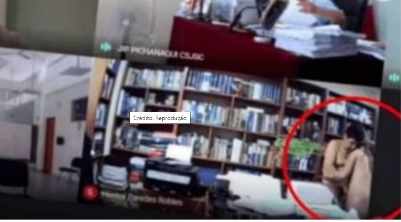 Sexo em videoconferência