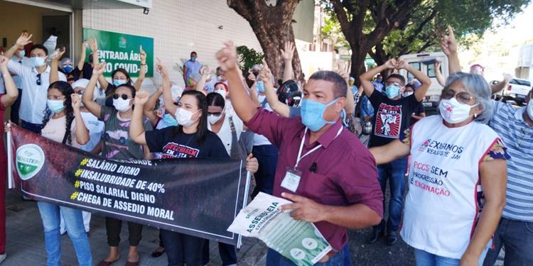 Manifestação organizada pelo Sindespi nesta sexta-feira (19)