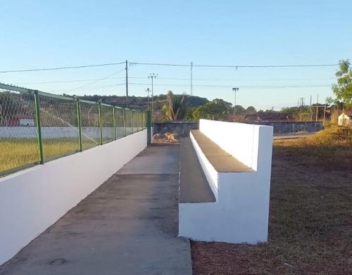 Novo campo de futebol society em Elesbão Veloso