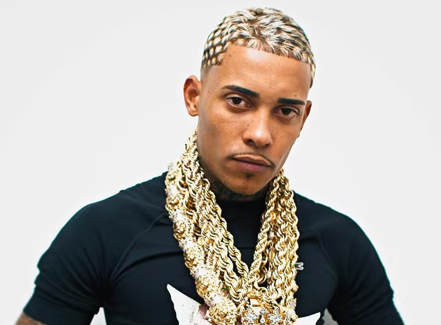 MC Poze do Rodo relata assalto milionário e agressões durante invasão à sua casa no Rio de Janeiro.